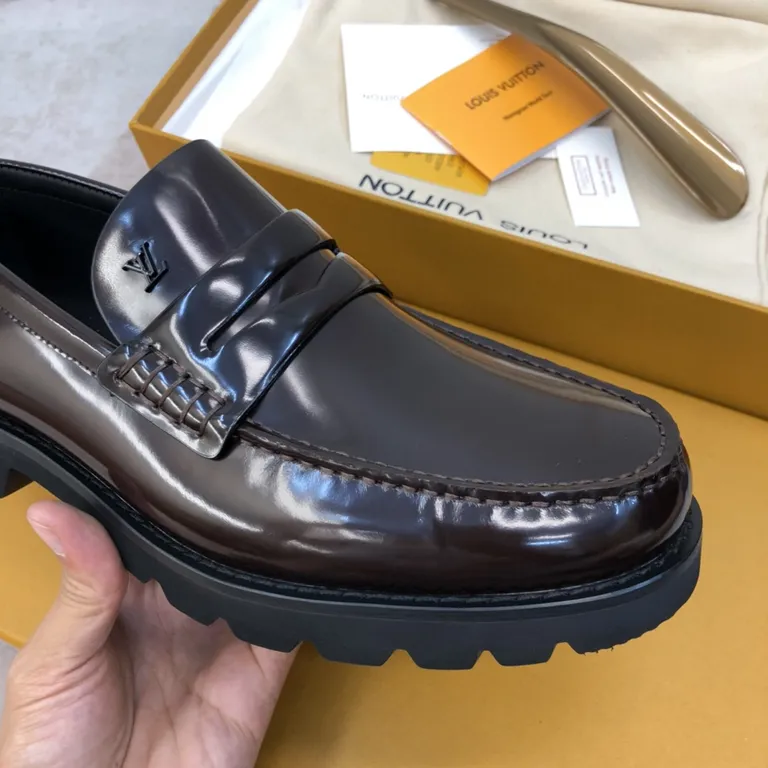 Louis Vuitton Shoe 